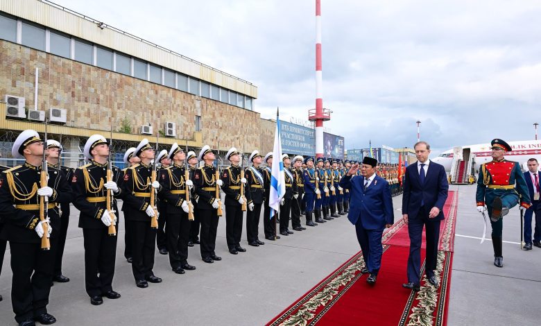Presiden Republik Indonesia, Prabowo Subianto tiba di Bandara Internasional Pulkovo, St. Petersburg, Federasi Rusia, pada Rabu, 18 Juni 2025. (Foto: BPMI Setpres/IST)