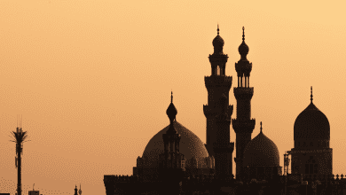 Khutbah Jumat : Bahaya Berbicara Saat Khutbah Jumat