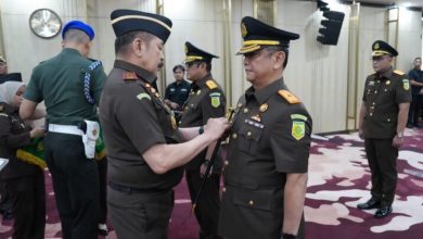 Pelantikan N Rahmat R. sebagai Kajati Sulteng oleh Jaksa Agung ST Burhanuddin, Jakarta, 16 Juli 2025. (Foto: IST)