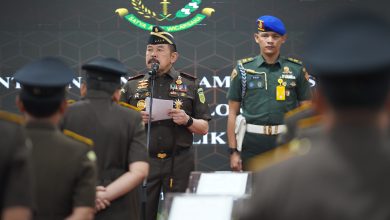 Jaksa Agung ST Burhanuddin menyampaikan amanat saat pelantikan pejabat Eselon II Kejaksaan Agung di Jakarta, Rabu (16/7/2025). (Foto: IST)