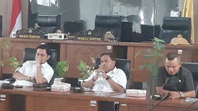 RDP DPRD Sigi membahas dugaan penolakan pasien di RSUD Torabelo, dipimpin Ketua DPRD Minhar Tjeho.