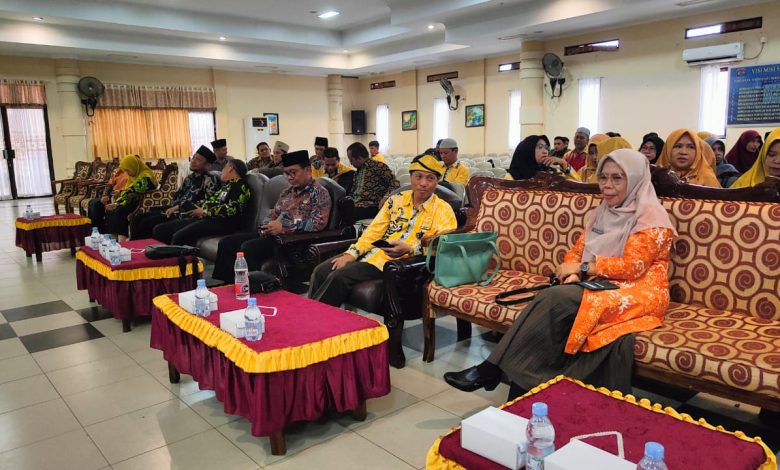 Kepala Kemenag Kota Tarakan H. Syopyan saat sosialisasi Kick Off Program Tuntas Baca Qur’an (TBQ) di SMP Negeri 1 Tarakan.