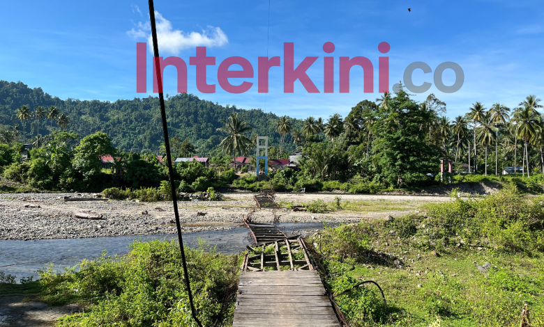 Kondisi terkini jembatan gantung yang ambruk di Desa Galumpang, Kecamatan Dako Pemean, Tolitoli, Kamis (11/9/2025). (Foto: Sulis/Wrg/In)