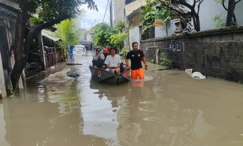 Banjir di wilayah Kota Denpasar, Provinsi Bali, Selasa (9/9). (Foto: BPBD Provinsi Bali)