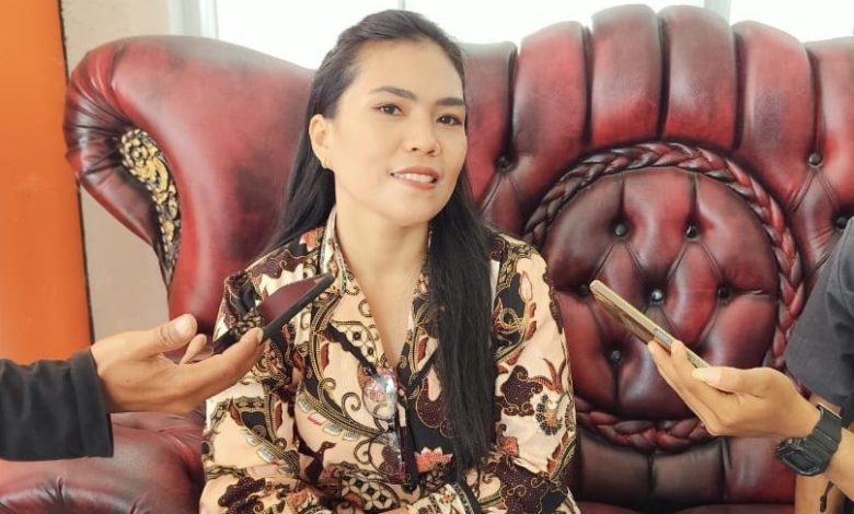 Ketua Koperasi Merah Putih Desa O’o, Linda, S.MM