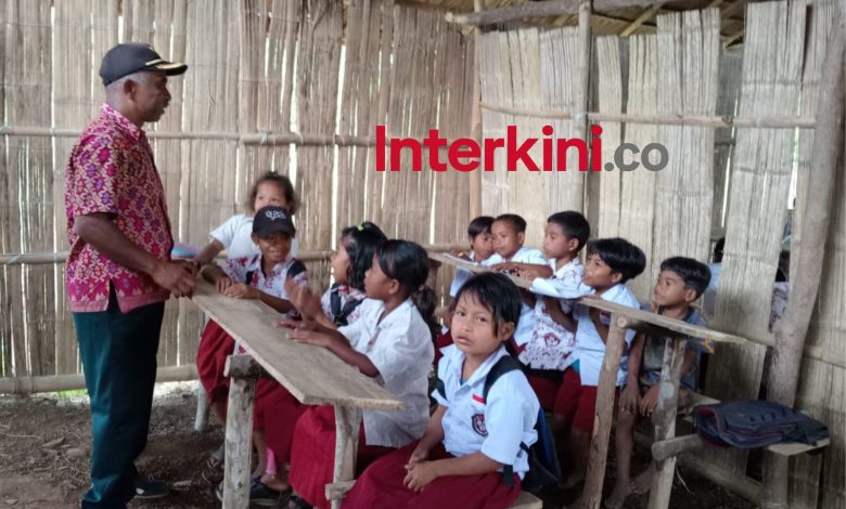 Suasana kegiatan belajar siswa di kelas jauh SDN Wugaga, Kecamatan Marawola Barat, Kabupaten Sigi. (Foto : Dok Interkini/Gr)