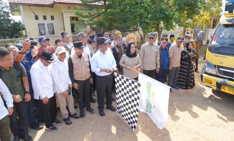 Pelepasan Simbolis Bantuan kepada korban bencana (IST)