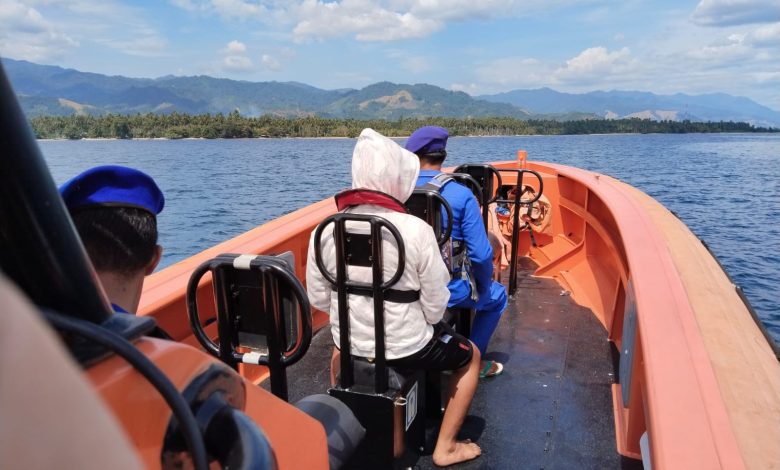 Tim SAR gabungan mengevakuasi nelayan Syamun yang sempat dilaporkan hilang di perairan Bantaya, Parigi Moutong, Sulawesi Tengah, setelah ditemukan selamat, Rabu, 21 Januari 2026.