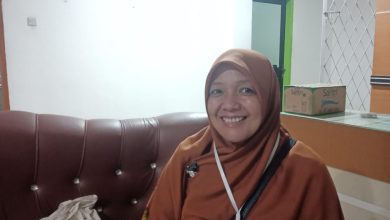 Koordinator Kesehatan Haul Guru Tua ke-58, Dr. apt. Elfia Alhasni, M.Si
