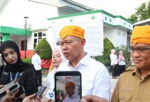 Bupati dan Wakil Bupati Sigi saat berada di Sentra Nipotowe, Desa Kalukubula, Kecamatan Sigi Biromaru, Kabupaten Sigi. (Foto: Sk/IN)