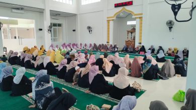 Suasana pengajian rutin Sholawat Ansor FKPT Kota Tarakan di Masjid Al Madaniyah 02, Juata Permai