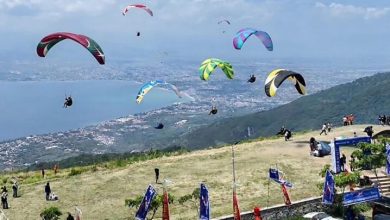 Sejumlah atlet paralayang mengikuti Gubernur Cup International Paragliding Cross Country (IPXC) 1st Series Salena 2026 di Bukit Salena, Sabtu (25/4/2026).((Foto: IST)