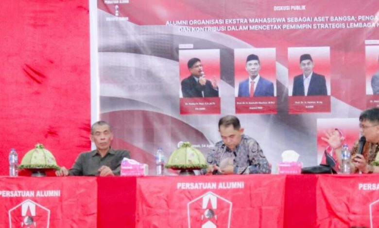 Diskusi alumni Cipayung di Sigi menekankan kaderisasi dan peran strategis organisasi mahasiswa, Jumat (24/4/2026).