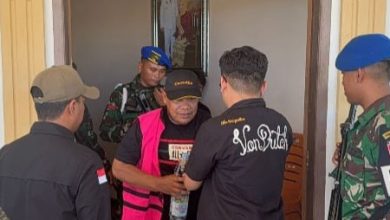 Tim Kejari Morowali Utara mengeksekusi eks Bupati Morowali Utara Moh Asrar Abd. Samad dalam kasus korupsi perjalanan dinas tahun anggaran 2021, Kamis (14/5/2026).