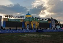 Panggung utama MTQ XXXI Tingkat Provinsi Sulawesi Tengah di kawasan Taman Likuifaksi, Desa Lolu, Kecamatan Sigi Biromaru. Kawasan ini menjadi lokasi pemberlakuan penutupan sementara dan pengalihan arus lalu lintas selama pelaksanaan MTQ.