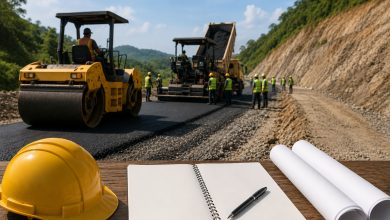 Ilustrasi pembangunan infrastruktur jalan. Editorial ini membahas aspek kebijakan fiskal, akuntabilitas proyek, dan konsekuensi pembiayaan pembangunan daerah. (Foto: in)
