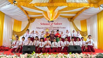 Perpisahan kelas VI SD Negeri 050 Tarakan tahun ajaran 2025–2026 di depan Gedung Kesenian SD 050, Rabu (10/2026),