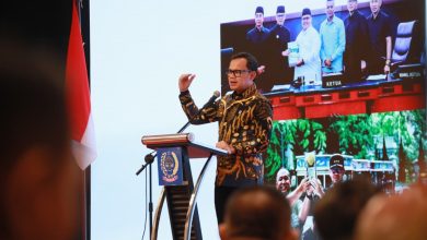 Wamendagri Bima Arya Sugiarto menegaskan Sekretariat DPRD berperan menjaga harmoni antara kepala daerah, DPRD, dan Forkopimda saat membuka Rakernas XV ASDEKSI di Jakarta, Jumat (12/6/2026).