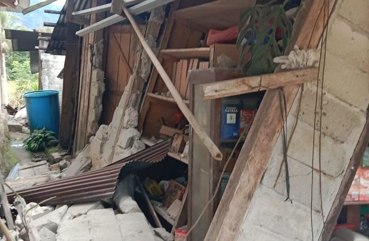 Kondisi salah satu bangunan yang mengalami kerusakan akibat gempa Magnitudo 6,7 yang mengguncang Kabupaten Sigi, Sulawesi Tengah, Selasa (16/6/2026). Foto: BPBD Sigi.