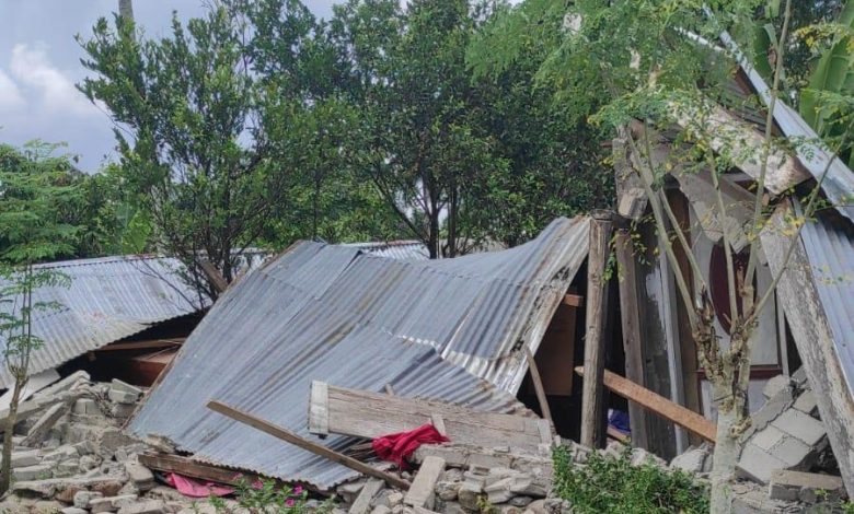 Kerusakan rumah warga di Kecamatan Nokilalaki, Kabupaten Sigi, pascagempa Magnitudo 6,7, Selasa (16/6/2026). Wilayah ini menjadi salah satu daerah terdampak yang dilaporkan mengalami korban luka akibat gempa. Foto: GW/TRK.