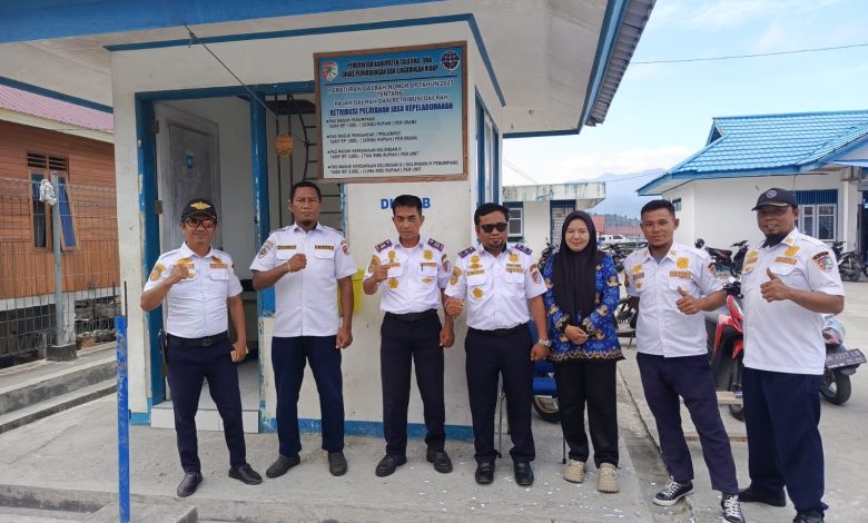 Jajaran Dinas Perhubungan Kabupaten Tojo Una-Una melakukan pengawasan aktivitas pelabuhan di Pelabuhan Belanda Labuan Bajo, Kecamatan Ratolindo, Rabu (17/6/2026), guna mendukung keselamatan penumpang dan kelancaran pelayaran.