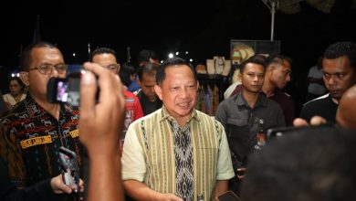 Mendagri Muhammad Tito Karnavian menghadiri Parade Tenun dan Fashion Show di Kabupaten Belu, Nusa Tenggara Timur, Jumat (26/6/2026).