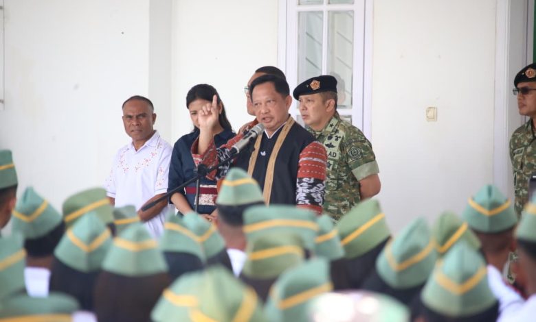 Mendagri Tito Karnavian menyampaikan arahan kepada kadet Politeknik "Ben Mboi" Unhan NTT di Belu, Sabtu (27/6/2026), dengan mendorong lulusan vokasi membangun wirausaha.