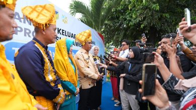 Gubernur Sulawesi Tengah Anwar Hafid menghadiri peringatan Harganas ke-33 di Palu, Senin (30/6/2026). Anwar mengingatkan bahaya fatherless terhadap tumbuh kembang anak.