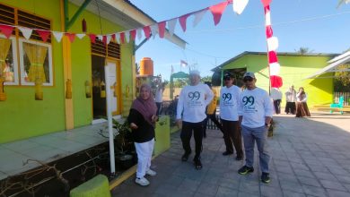 Ketua Utama Alkhairaat dan Bupati Boltara mengunjungi MI Alkhairaat Padang di Bintauna. Sekolah dengan hampir 250 siswa itu akan mendapat tambahan ruang kelas.
