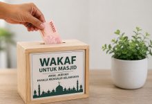 Ilustrasi wakaf uang. Sekecil apa pun yang diikhlaskan di jalan Allah dapat menjadi amal jariah yang pahalanya terus mengalir. (Foto: Ilustrasi)
