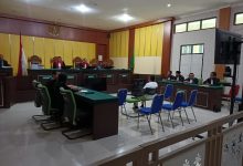 Suasana sidang perdana dugaan korupsi Dinas Peternakan Sigi di Pengadilan Tipikor Palu.