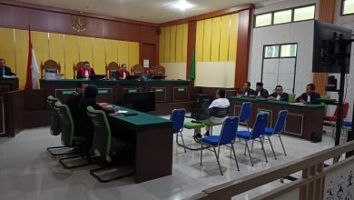 Suasana sidang perdana dugaan korupsi Dinas Peternakan Sigi di Pengadilan Tipikor Palu.