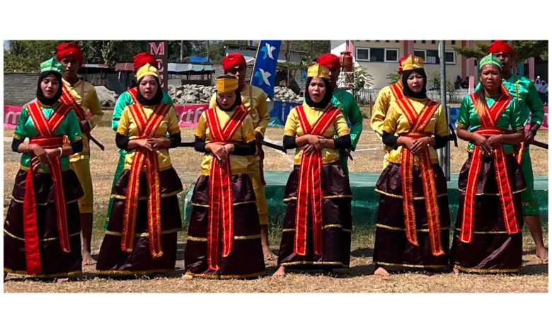 Ilustrasi Tari Inolu, salah satu kesenian tradisional yang merepresentasikan kekayaan budaya dan identitas masyarakat Sigi. (Foto: Istimewa)