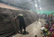 Warga Kuta Tengah mengungsi ke Posko Darurat Sukatepu menyusul peningkatan aktivitas Gunung Sinabung, Selasa (1/9/2026). (Sumber: BPBD Kabupaten Karo)