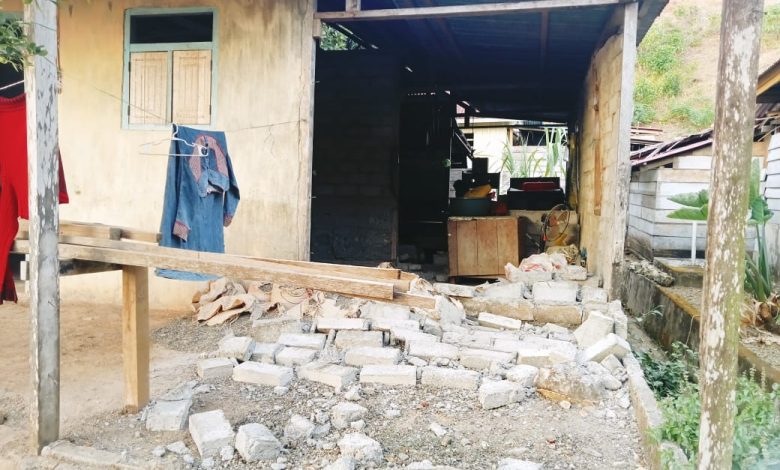 Kerusakan sejumlah bangunan pascagempa M5,5 di Halmahera Tengah, Maluku Utara, Selasa (1/9/2026). (Sumber: BPBD Kabupaten Halmahera Tengah)