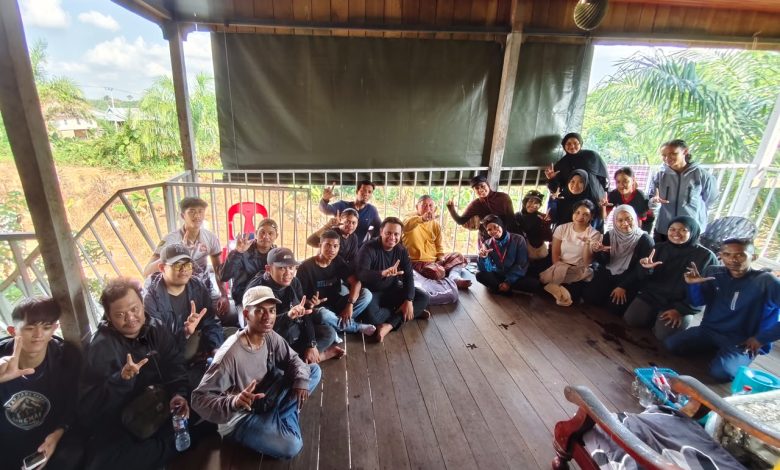 Komunitas alam dari sejumlah daerah berkumpul dalam kegiatan di Sei Manggaris, Kabupaten Nunukan. Foto: Asnani/Interkini.co